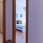 Guesthost - Darsena Luminous & Cozy Apartment *