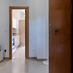 Apartment Guesthost - Darsena Luminous & Cozy *