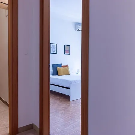 Darsena Luminous & Cozy Lägenhet *