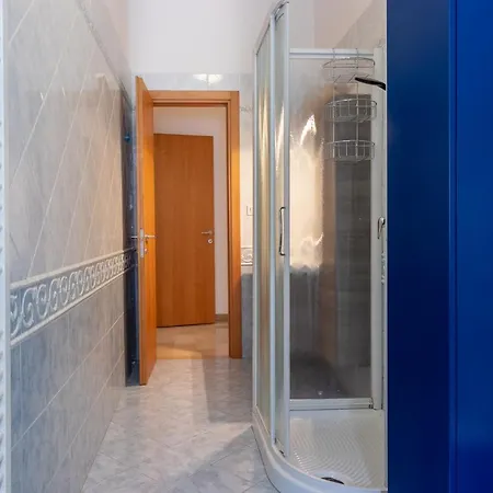 Darsena Luminous & Cozy Lägenhet *