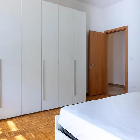 Darsena Luminous & Cozy Lägenhet *