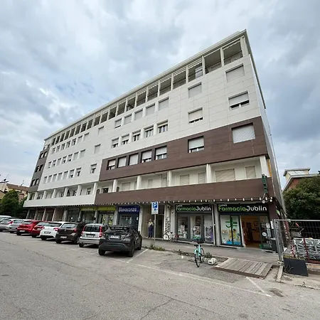 Darsena Luminous & Cozy * Ferrara