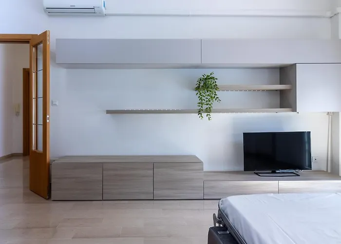 דירה Guesthost - Darsena Luminous & Cozy *