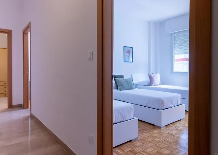 Guesthost - Darsena Luminous & Cozy דירה